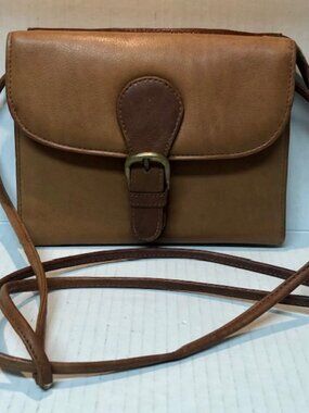 Boulder Ridge medium brown crossbody purse wallet leather tanned cowhide